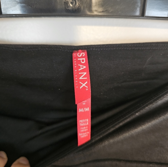 SPANX Faux Leather Leggings - Picture 2 of 4